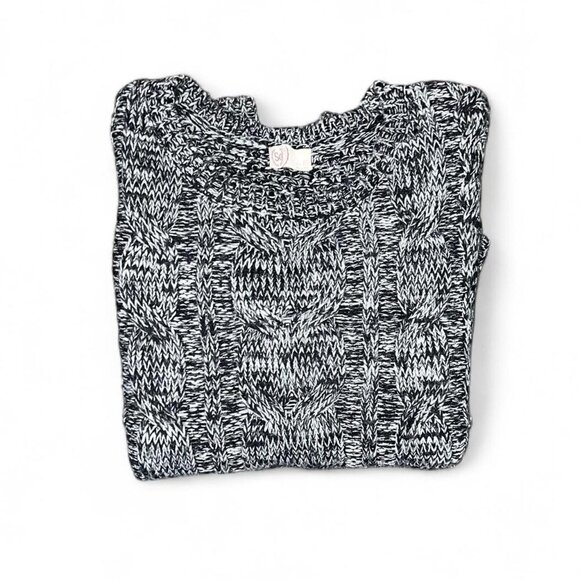 Black and White Speckled Long Sleeve Knit Sweater - Picture 2 of 2